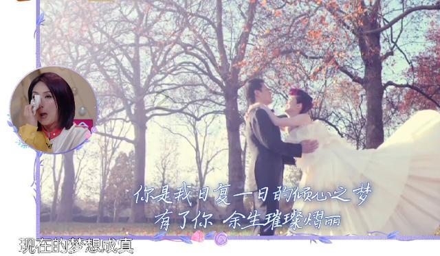 何超莲婚后罕见大尺度,与薛凯琪性感合照震撼曝光!
